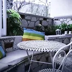 Hotel The White 2*