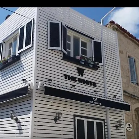 The White Hotell