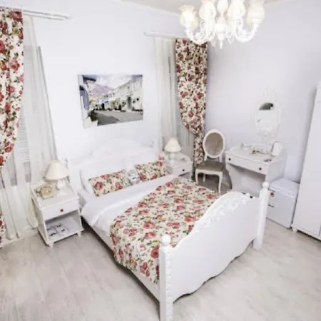 Hotell The White